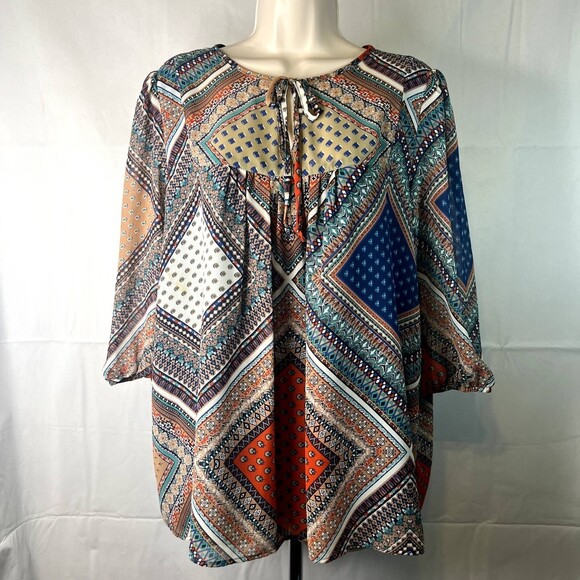 Gibson Latimer Geometric 3/4 Sleeve Tie Front Blouse Size Medium - Picture 9 of 9